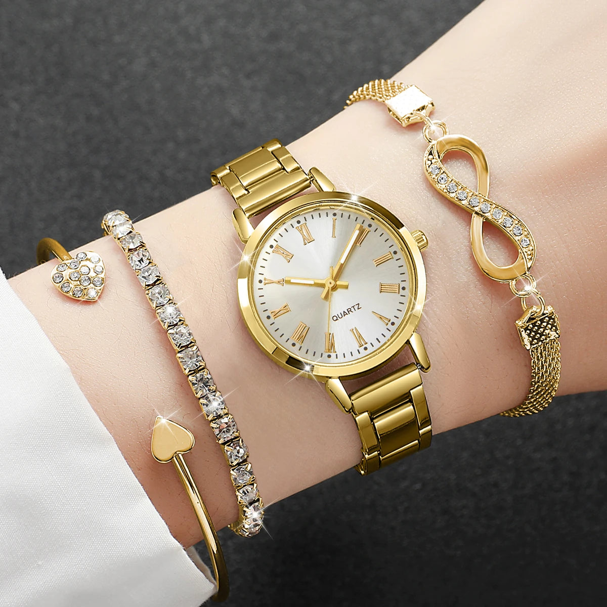 4PCS Fashion Women Watches Diamond Bracelets (Without Box)